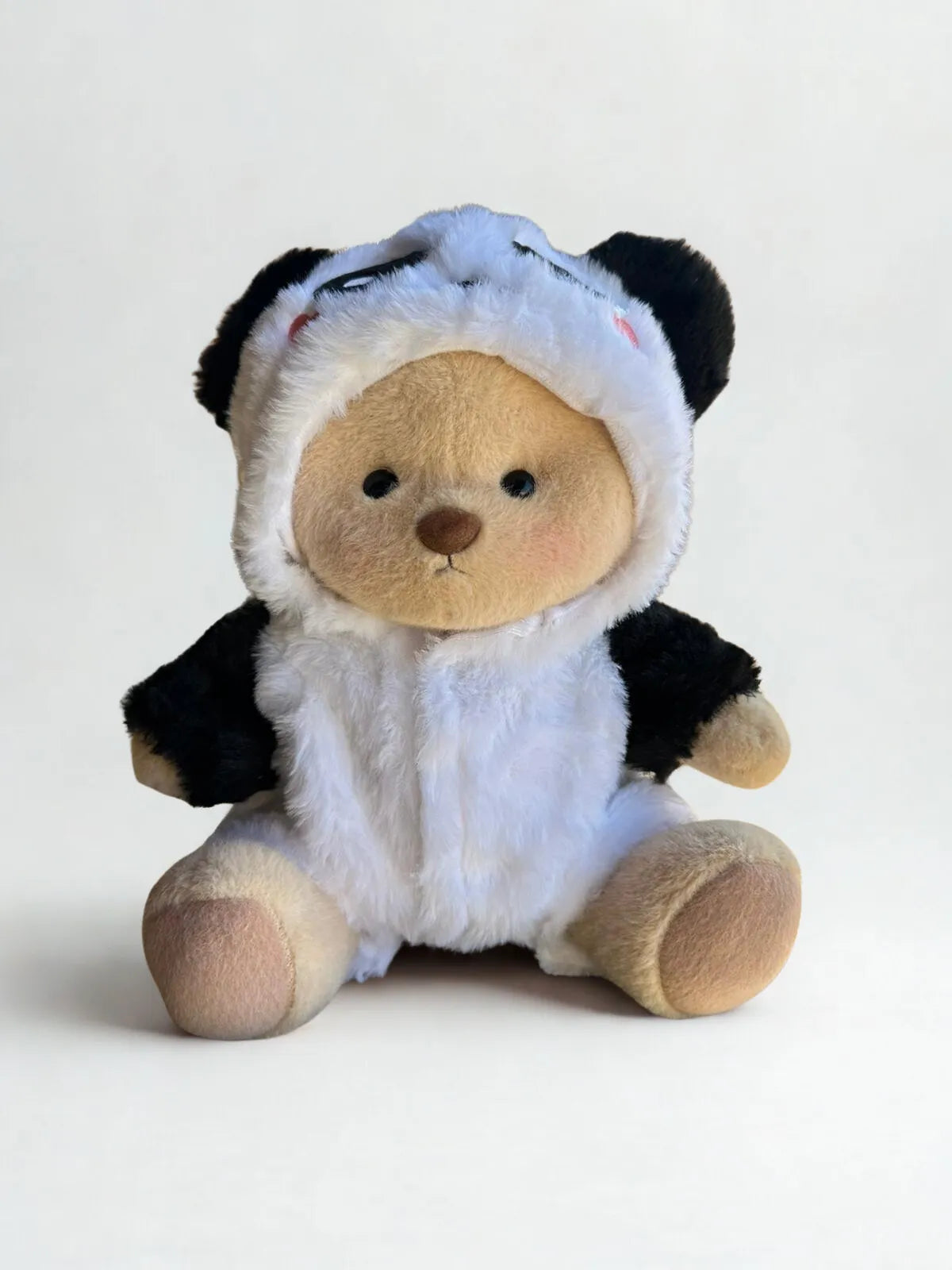 30cm-es plüssmackó és panda overál