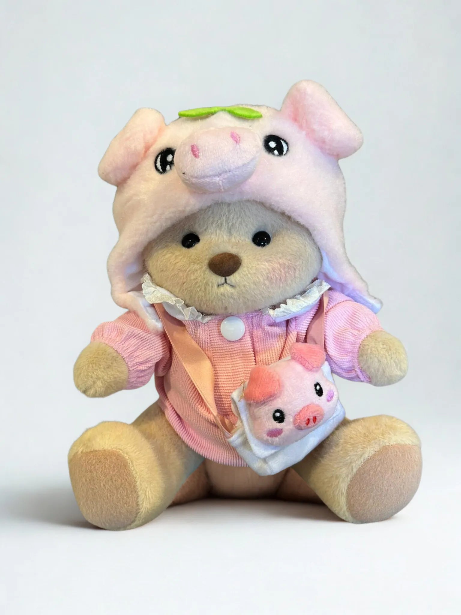 30cm-es plüssmackó és malacka ruha